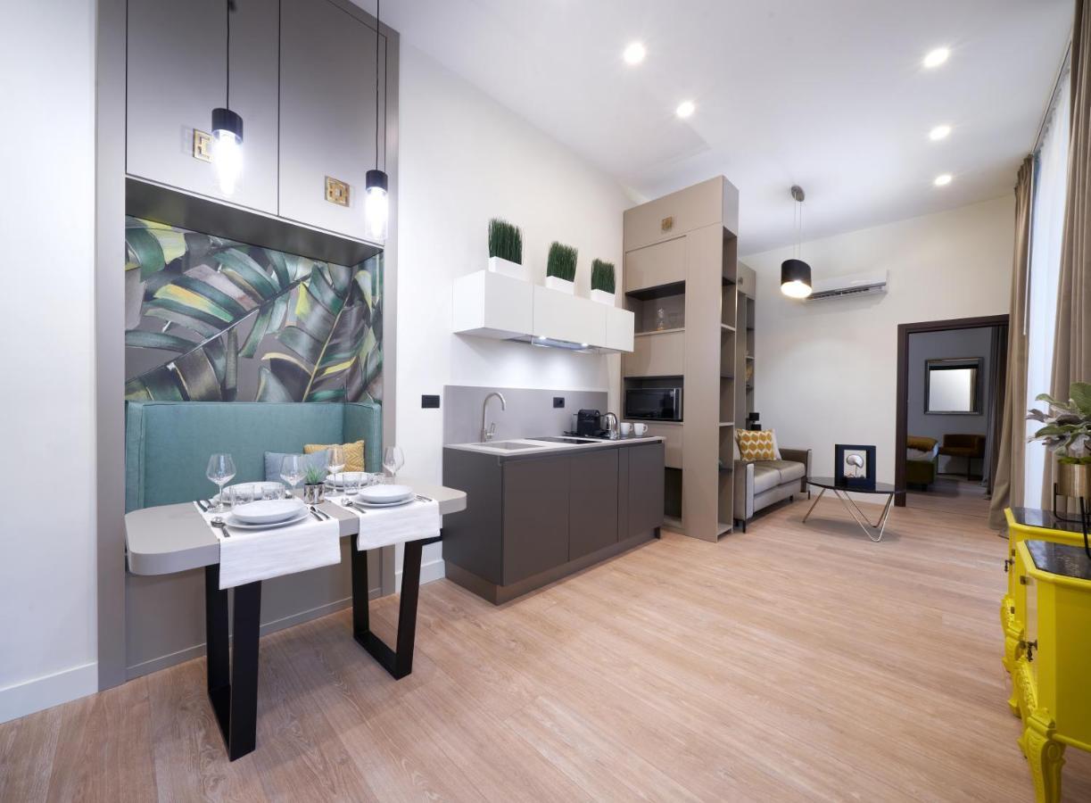The One Napoli Luxury Apartment מראה חיצוני תמונה