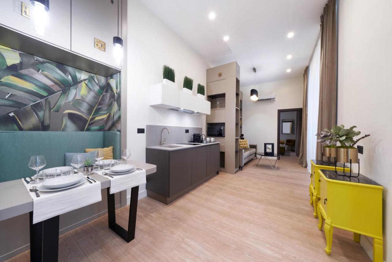 The One Napoli Luxury Apartment מראה חיצוני תמונה
