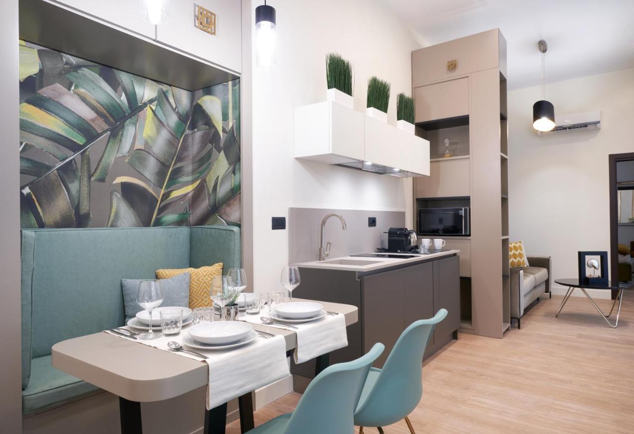 The One Napoli Luxury Apartment מראה חיצוני תמונה