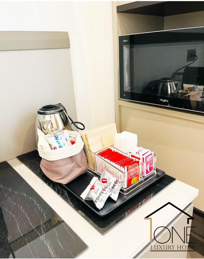 The One Napoli Luxury Apartment מראה חיצוני תמונה