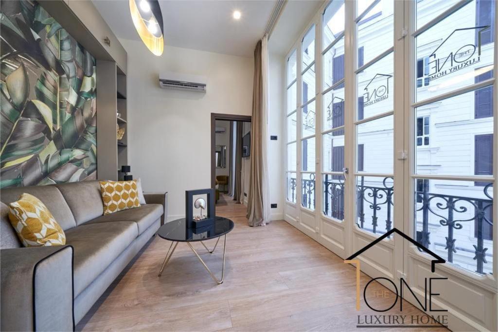 The One Napoli Luxury Apartment מראה חיצוני תמונה